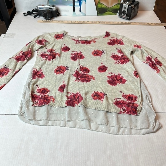 Lucky Brand lightweight sweater/tunic top with a floral print - Picture 1 of 10